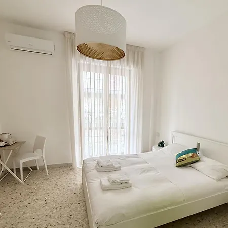 Pensionat The Palms Bari